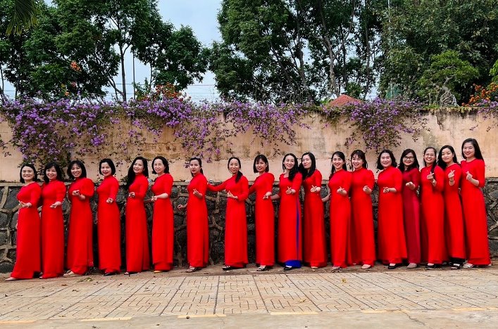 nu co quan chinh quyen huong ung tuan le ao dai 1
